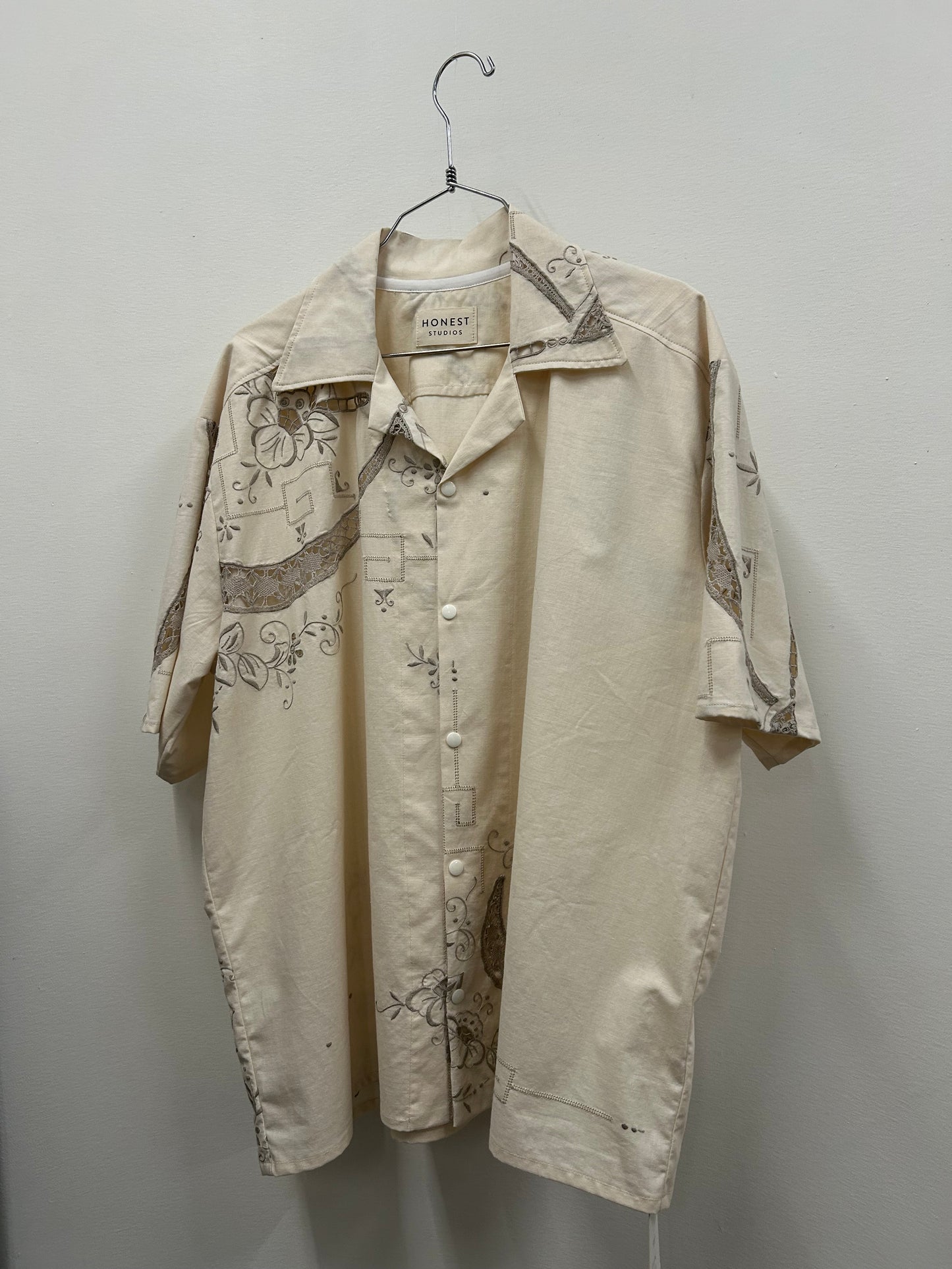 Fergie Shirt Cream
